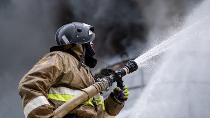 Неосторожность при курении может стать причиной гибели.. Неосторожность при курении может стать причиной гибели..