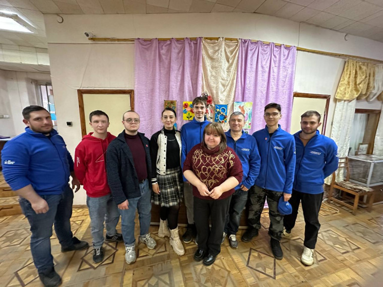 В рамках проекта «Историческая память» в городском округе Иловайск состоялась экскурсия в городской музей для волонтеров «Дома народного единства» Нижегородской области, организованная администрацией города.🧡. В рамках проекта «Историческая память» в городском округе Иловайск состоялась экскурсия в городской музей для волонтеров «Дома народного единства» Нижегородской области, организованная администрацией города.🧡.